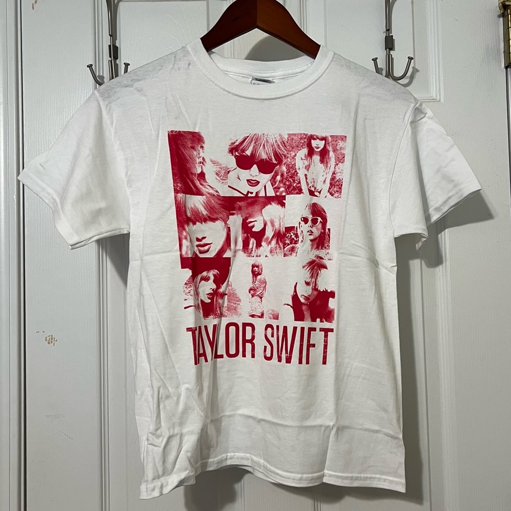 YOUTH Taylor Swift ‘RED’ white square tee